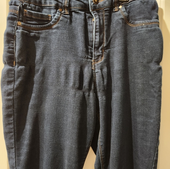 Women's d. jeans skinny stretch blue jeans. Size 8. - Picture 2 of 4